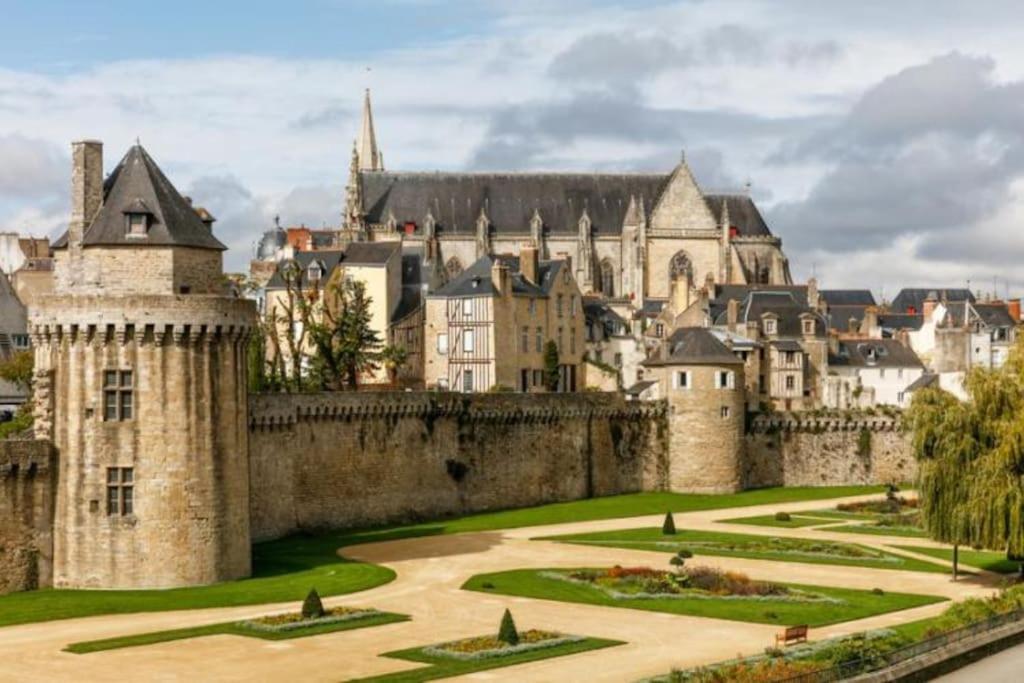 Logement Au Calme Avec Jardin Proche De Vannes Elven Exterior photo
